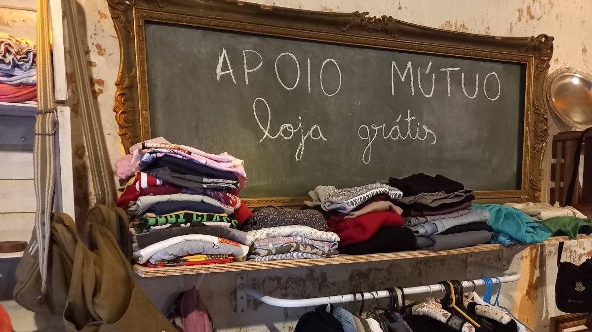 Inauguração da loja grátis Apoio Mútuo